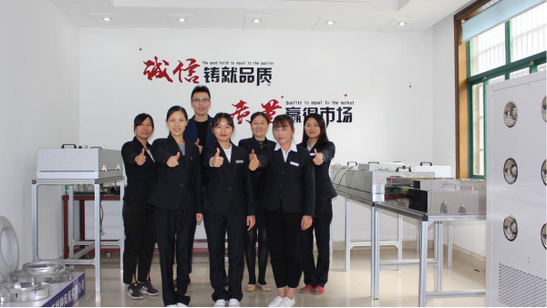 藍(lán)天風(fēng)機(jī)綠色環(huán)保，促進(jìn)可持續(xù)發(fā)展